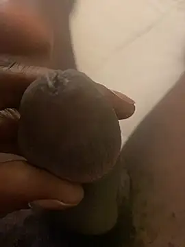 NiIgGA75 Webcam Show