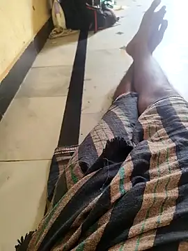 hotboy43339 Pertunjukan Webcam