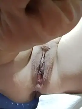 sexxy_xx20 网络视讯表演