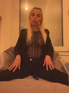 BrumeLove webcam show