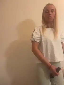 BrumeLove webcam show