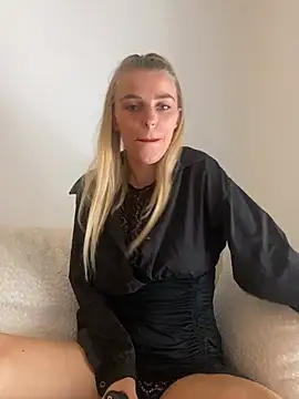 BrumeLove's Live XXX Chat