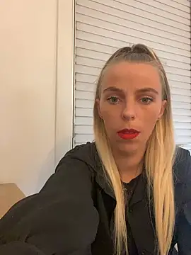 BrumeLove Adlı Modelin Canlı XXX Sohbeti