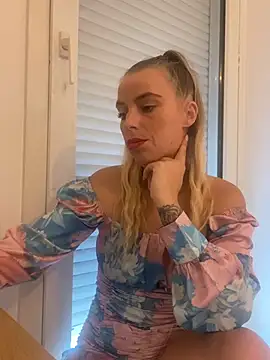 BrumeLove Adlı Modelin Canlı XXX Sohbeti