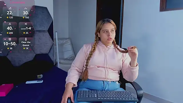MikaelaStone – Live XXX-chat