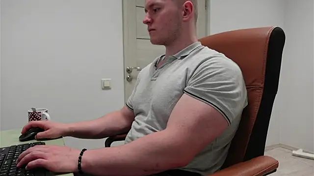 Show modela Richard_Dullas na web-kameri