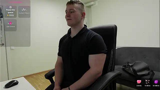 Pokazy przed kamerką – Richard_Dullas