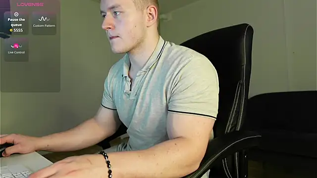 Richard_Dullas Pertunjukan Webcam