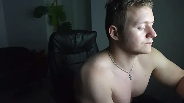 Richard_Dullas Pertunjukan Webcam