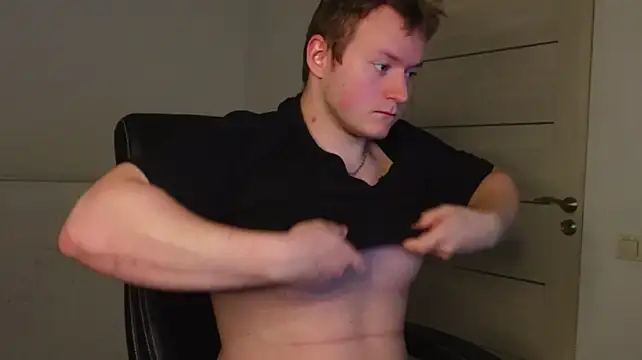 Show modela Richard_Dullas na web-kameri
