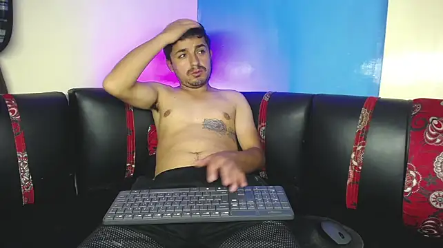 Ethan_savage: διαδικτυακό σόου στην κάμερα