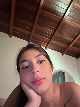 Chat XXX en directo de Mavii_