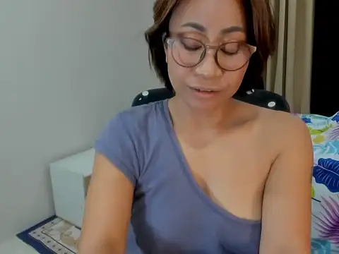 XXX chat uživo modela sweetkaley