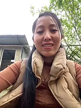 عرض كام Huong-Ly