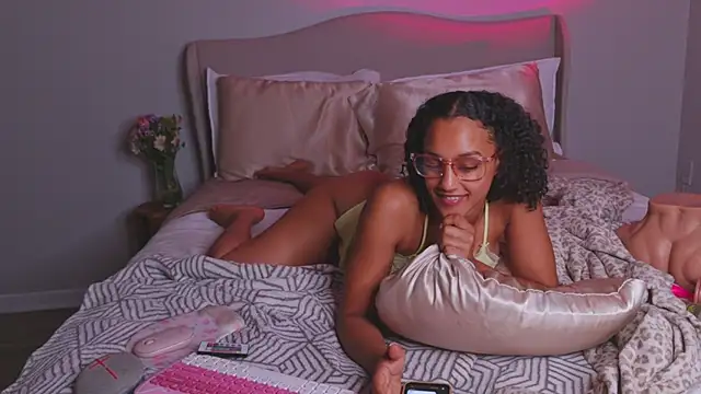 הופעת וובקאם של sexymsbrown