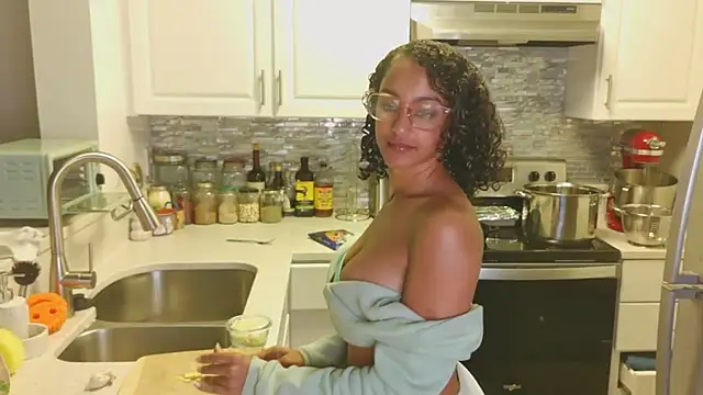 sexymsbrown Show in webcam