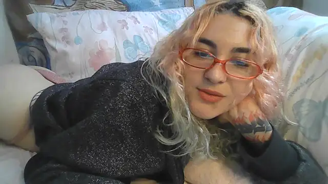 Apofenia live XXX chat