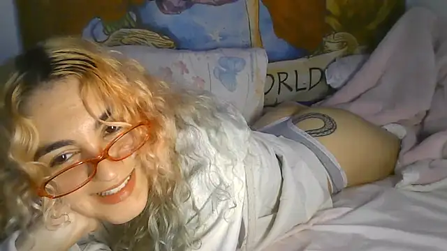 Apofenia Live XXX-Chat