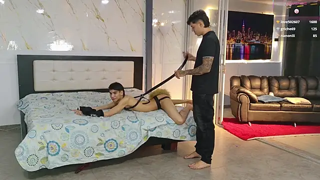 Voyeurism_guyss Webcamshow