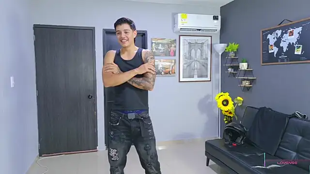 Voyeurism_guyss Pertunjukan Webcam