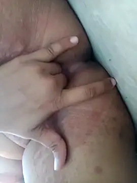 Cute_Riddhi: διαδικτυακό σόου στην κάμερα
