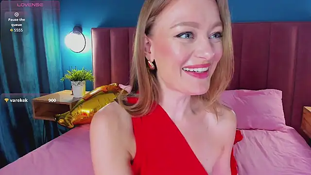EvelynPoole Show in webcam