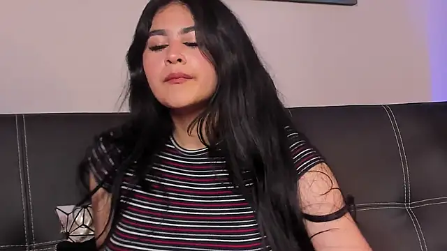 Emma__clark_'s Live XXX Chat