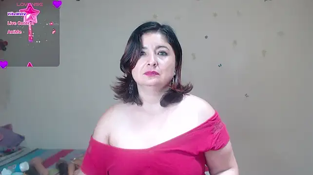 evangeline_lover Adlı Modelin Canlı XXX Sohbeti