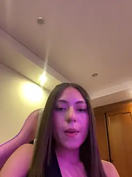 PrettyAmber Pertunjukan Webcam