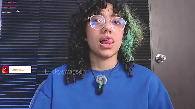 LuckySwagson Show in webcam