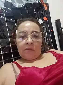 צ'אט XXX בשידור חי של tany90