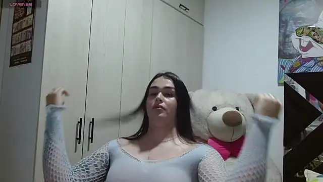 SarithaBunny Show in webcam