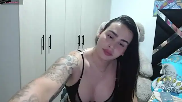 SarithaBunny Webcam-Show