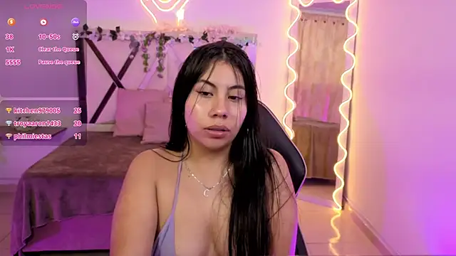 ZURY_TAY Live XXX-chat