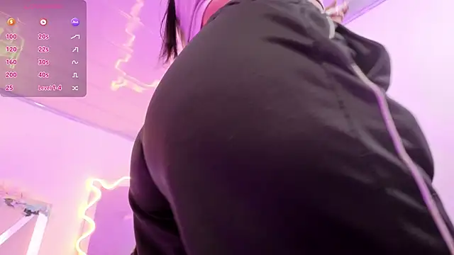XXX chat uživo modela ZURY_TAY