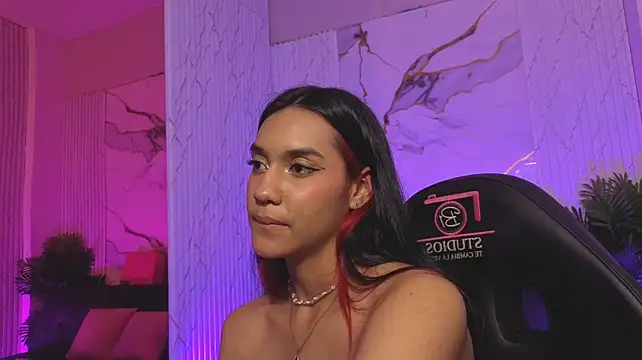 Živý XXX chat artemiss_tay