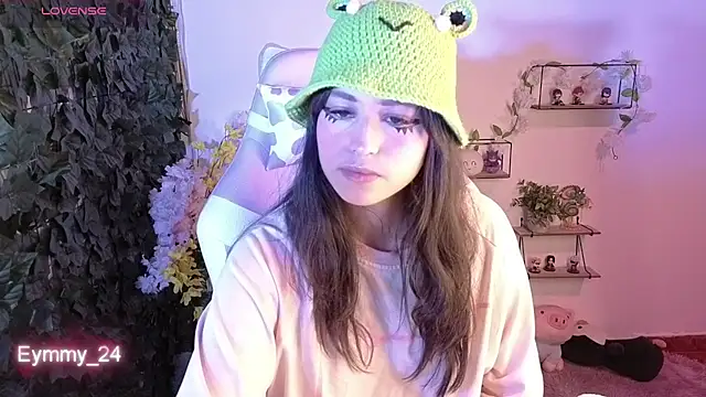 Chat XXX en directo de Eymmy_24