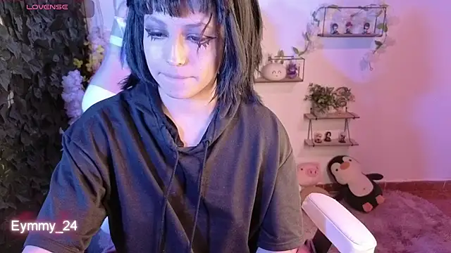 Eymmy_24's Live XXX Chat