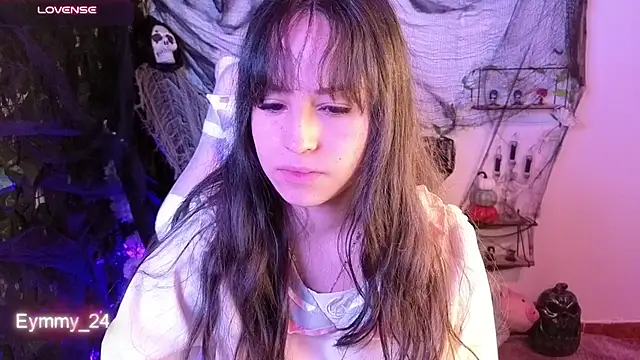 Eymmy_24 Adlı Modelin Web Kamerası Şovu