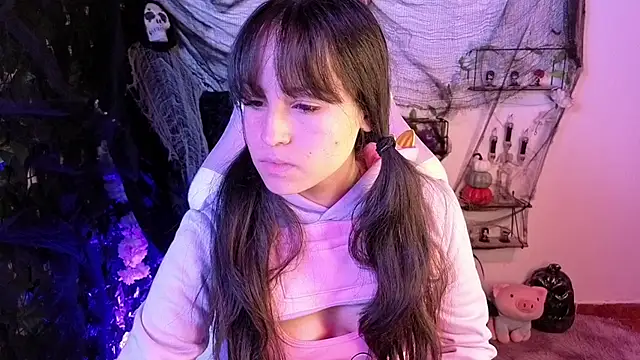 Eymmy_24 Show in webcam