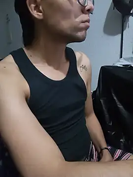 Pertunjukan Kamera Web Naughty_Boy13