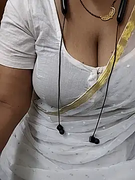 Reshma-09's Webcam Show