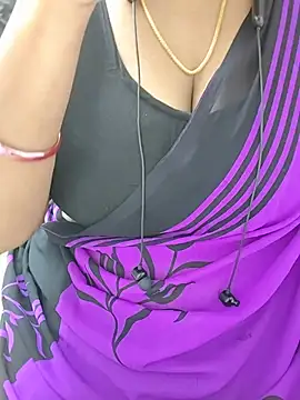 Tamil-ranjitha07's Live Sex Cam Show
