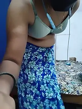 XXX chat uživo modela deepa-telugu143