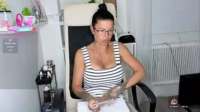 sexygilf82 – webcam-show