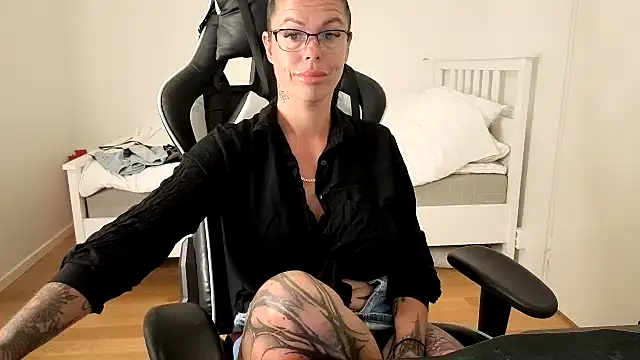 sexygilf82n Webbikameraesitys