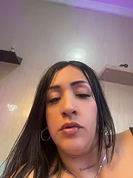 kendall_flower: διαδικτυακό σόου στην κάμερα