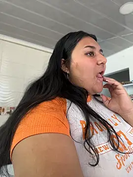 Nicky-222 লাইভ XXX চ্যাট
