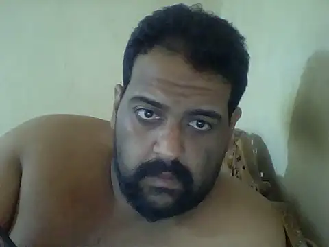 Show modela elpoop7305 na web-kameri
