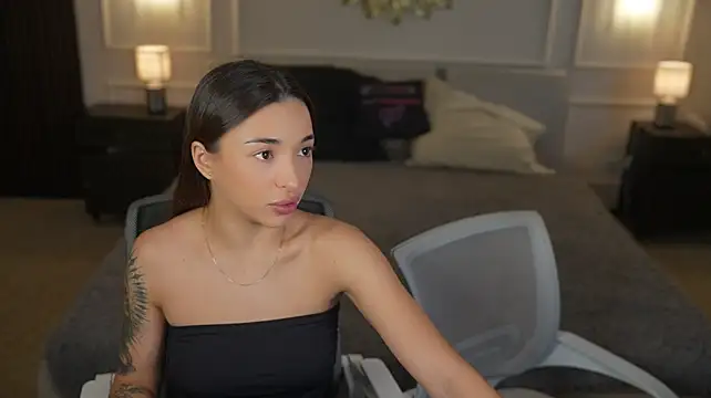 Вебкам-шоу Luna_secretgirl
